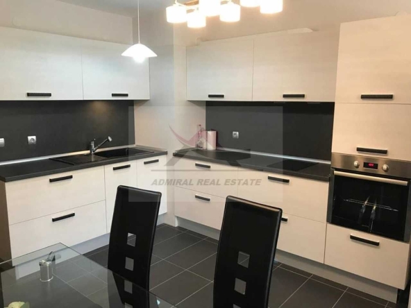 Дава се под наем Тристаен апартамент в Варна, м-т Евксиноград - 115 кв.м за 1000 € - Снимка #1