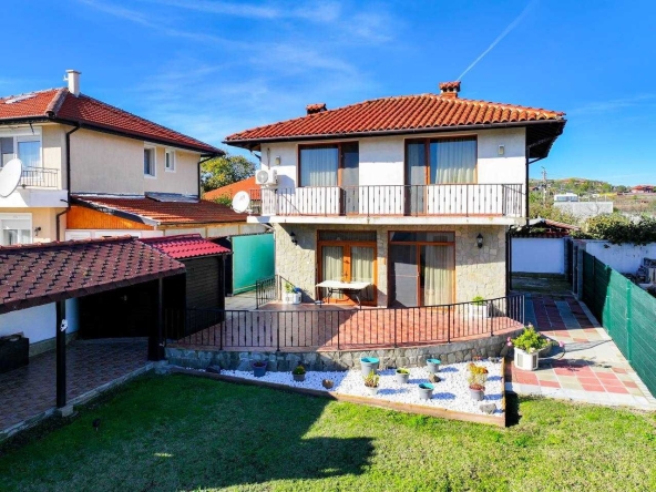 Къща в Поморие - 110 кв.м за 1454 €/кв.м - Снимка #1