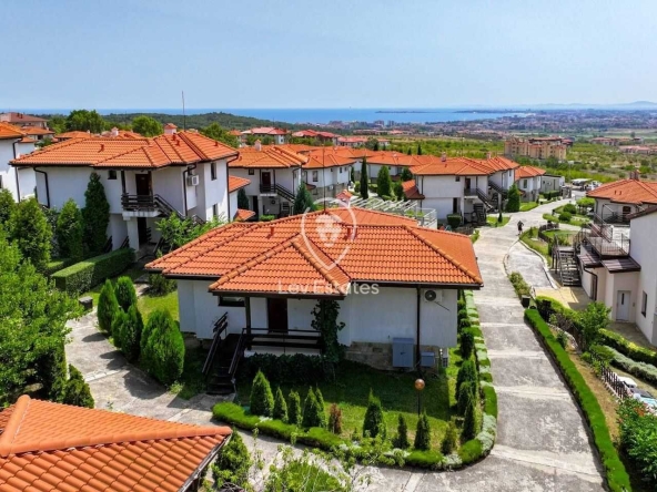 Къща в с. Кошарица, Област Бургас - 88 кв.м за 551 €/кв.м - Снимка #1