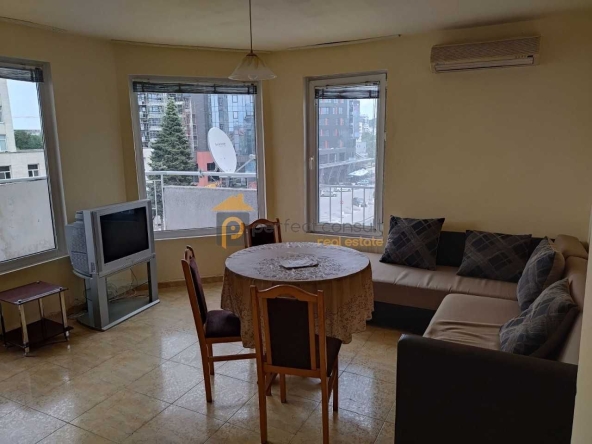 Дава се под наем Двустаен апартамент в Пловдив, Христо Смирненски - 70 кв.м за 350 € - Снимка #1