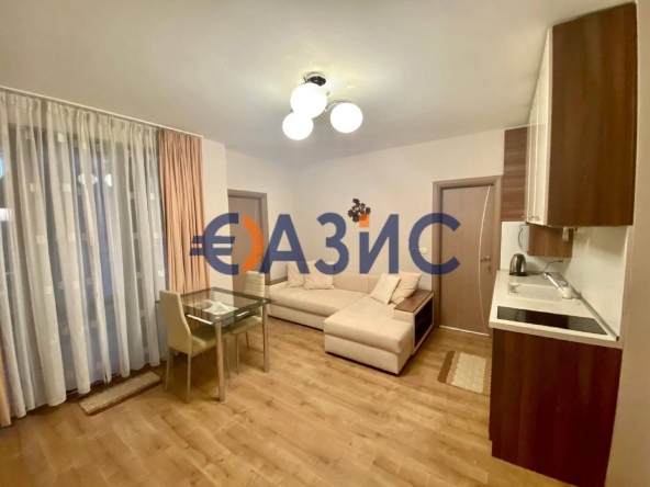 Двустаен апартамент в к.к. Слънчев бряг - 49 кв.м за 1347 €/кв.м - Снимка #1
