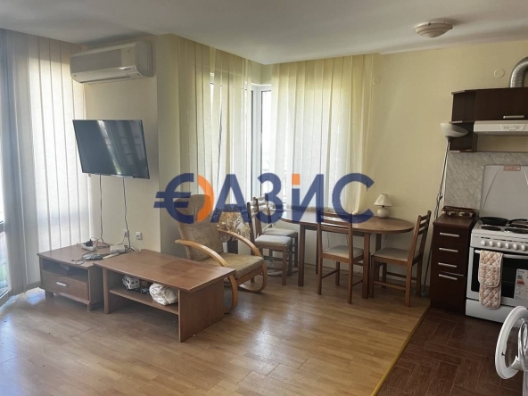 Двустаен апартамент в к.к. Елените - 74 кв.м за 676 €/кв.м - Снимка #1