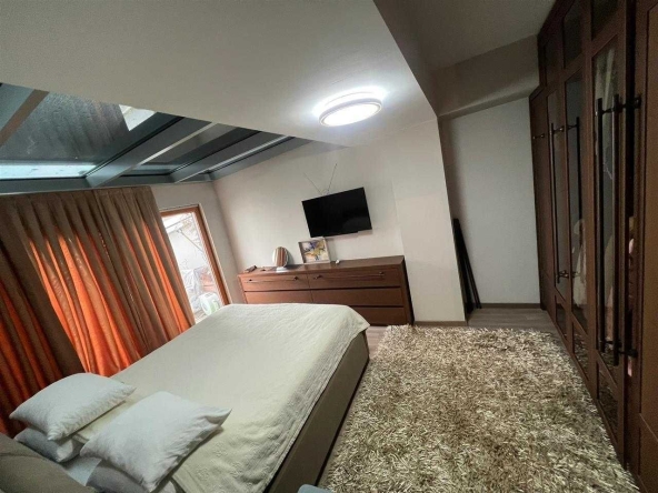 Дава се под наем Двустаен апартамент в Пловдив, Младежки Хълм - 56 кв.м за 351.9 € - Снимка #1