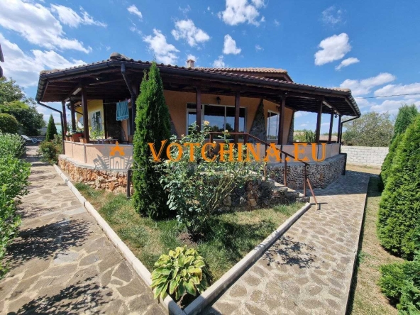 Къща в с. Славеево, Област Добрич - 129 кв.м за 1280 €/кв.м - Снимка #1