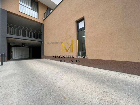 Дава се под наем Гараж / Паркомясто в Бургас, Изгрев - 14 кв.м за 61.2 € - Снимка #1