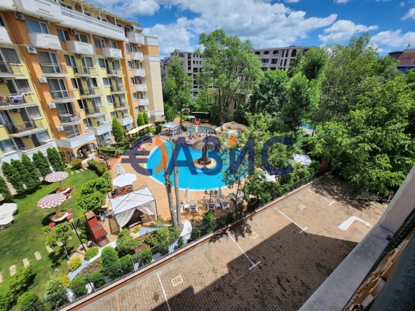 Двустаен апартамент в к.к. Слънчев бряг - 51 кв.м за 1216 €/кв.м - Снимка #1