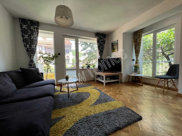 Тристаен апартамент в Пловдив, Младежки Хълм - 100 кв.м за 1750 €/кв.м - Снимка #1