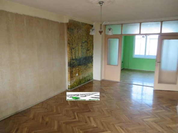 Тристаен апартамент в Пловдив, Кючук Париж - 107 кв.м за 1113 €/кв.м - Снимка #1