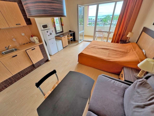 Едностаен апартамент в к.к. Слънчев бряг - 50 кв.м за 1510 €/кв.м - Снимка #1