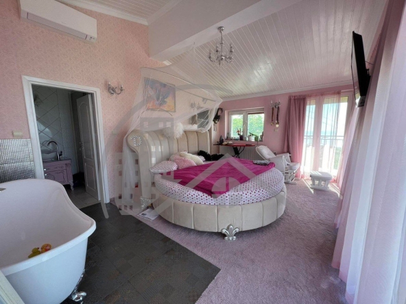 Къща в Варна, м-т Акчелар - 160 кв.м за 2813 €/кв.м - Снимка #1