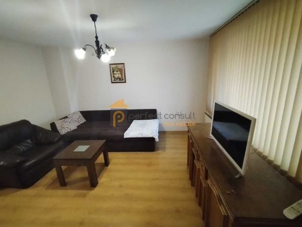 Дава се под наем Тристаен апартамент в Пловдив, Каменица 1 - 130 кв.м за 450 € - Снимка #1