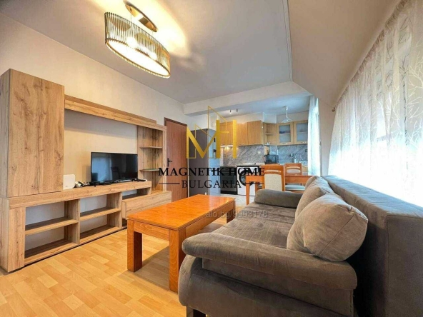 Дава се под наем Двустаен апартамент в Бургас, Център - 65 кв.м за 408 € - Снимка #1