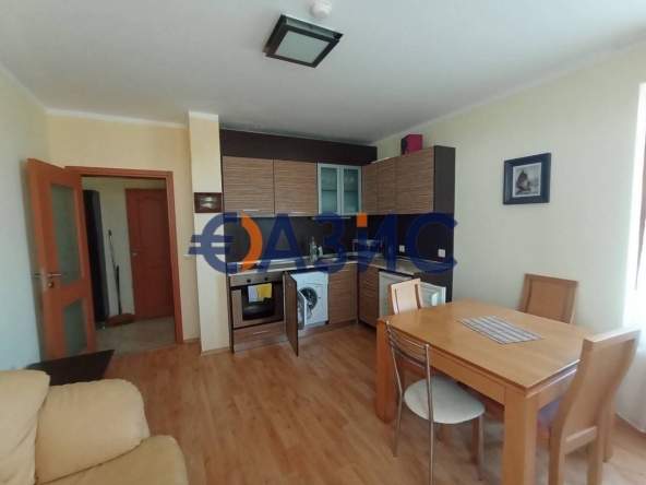 Тристаен апартамент в с. Лозенец, Област Бургас - 73 кв.м за 1218 €/кв.м - Снимка #1