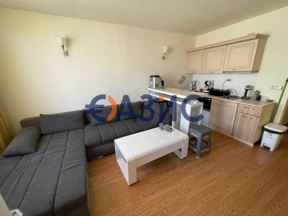 Тристаен апартамент в к.к. Слънчев бряг - 85 кв.м за 965 €/кв.м - Снимка #1