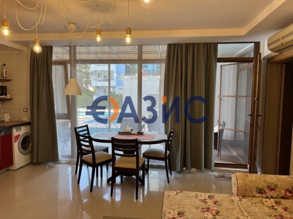 Двустаен апартамент в к.к. Слънчев бряг - 76 кв.м за 1000 €/кв.м - Снимка #1