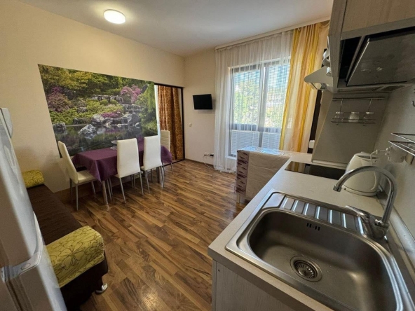 Дава се под наем Двустаен апартамент в Варна, Център - 65 кв.м за 700 € - Снимка #1