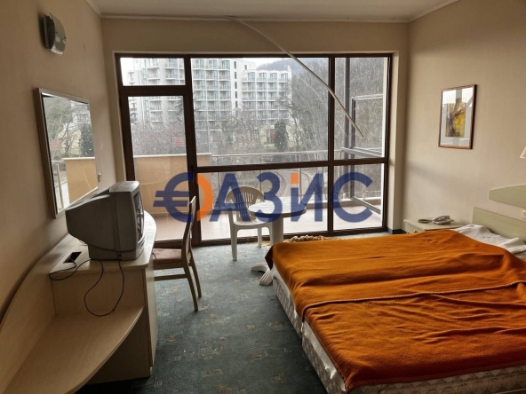 Едностаен апартамент в к.к. Златни пясъци - 49 кв.м за 613 €/кв.м - Снимка #1