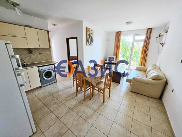 Тристаен апартамент в к.к. Слънчев бряг - 82 кв.м за 726 €/кв.м - Снимка #1