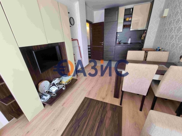 Двустаен апартамент в к.к. Слънчев бряг - 60 кв.м за 1500 €/кв.м - Снимка #1