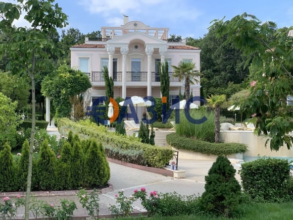 Къща в Созопол - 260 кв.м за 3077 €/кв.м - Снимка #1