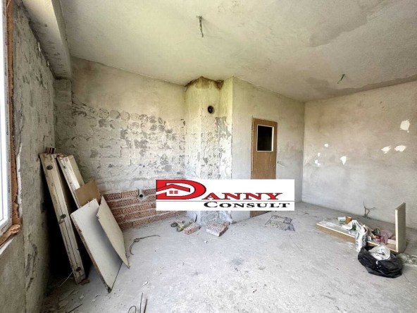 Тристаен апартамент в Павликени - 76 кв.м за 470 €/кв.м - Снимка #1