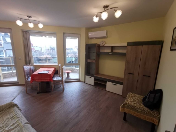 Дава се под наем Двустаен апартамент в София, Банишора - 55 кв.м за 438.6 € - Снимка #1