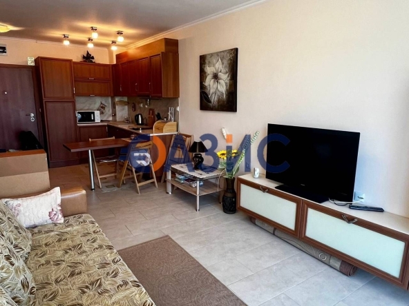 Двустаен апартамент в к.к. Слънчев бряг - 70 кв.м за 1015 €/кв.м - Снимка #1