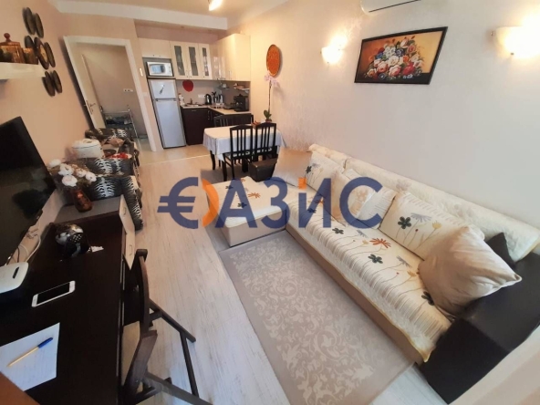 Двустаен апартамент в к.к. Слънчев бряг - 67 кв.м за 1672 €/кв.м - Снимка #1