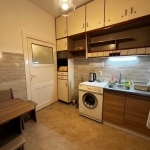 Дава се под наем Тристаен апартамент в София, Център - 80 кв.м за 561 € - Снимка #1