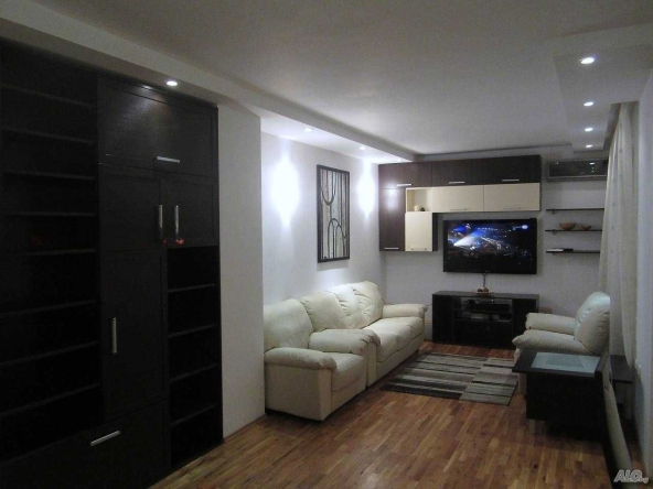 Дава се под наем Двустаен апартамент в София, Витоша - 60 кв.м за 600 € - Снимка #1