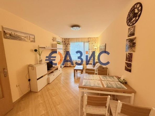 Двустаен апартамент в к.к. Слънчев бряг - 63 кв.м за 1207 €/кв.м - Снимка #1
