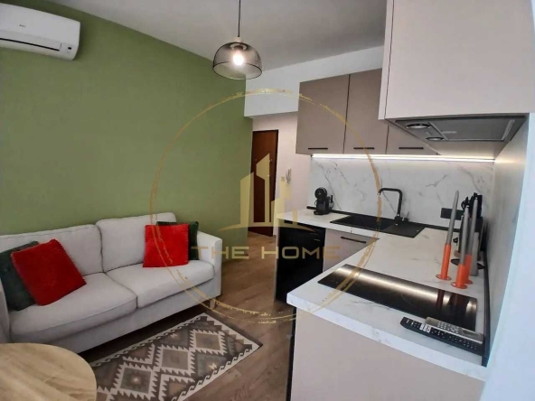 Дава се под наем Едностаен апартамент в Варна, Гръцка махала - 40 кв.м за 450 € - Снимка #1