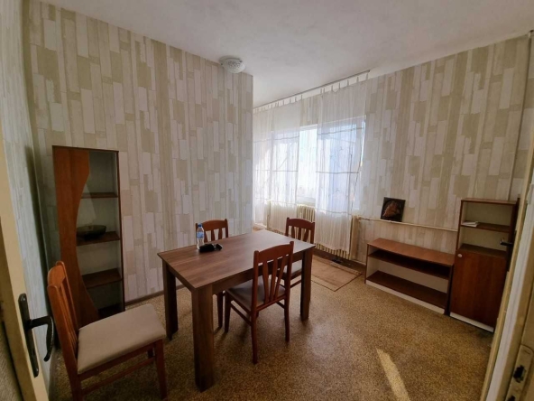 Дава се под наем Едностаен апартамент в Пловдив, Тракия - 36 кв.м за 175 € - Снимка #1