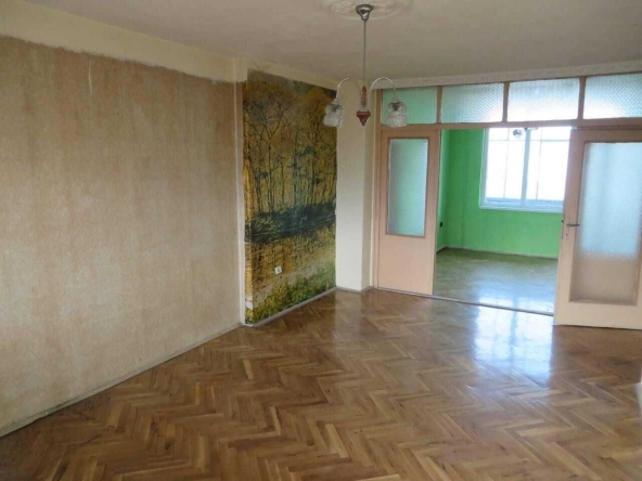 Тристаен апартамент в Пловдив, Кючук Париж - 107 кв.м за 1243 €/кв.м - Снимка #1