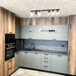 Дава се под наем Тристаен апартамент в Пловдив, Остромила - 90 кв.м за 561 € - Снимка #1