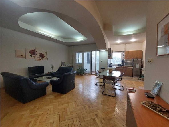 Дава се под наем Двустаен апартамент в София, Люлин 4 - 60 кв.м за 418.2 € - Снимка #1