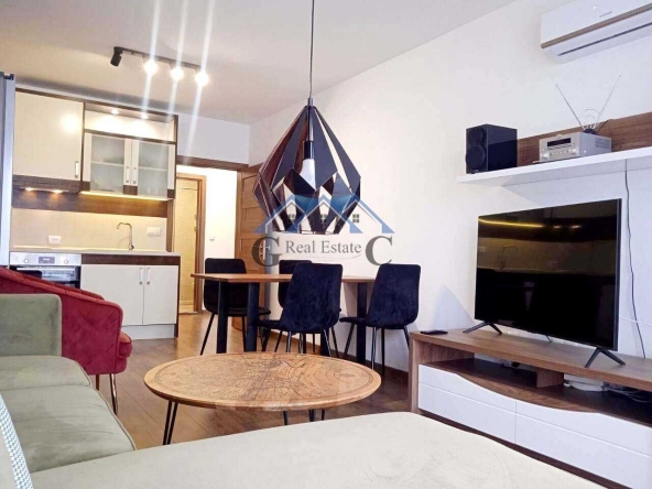 Двустаен апартамент в Варна, Бриз - 89 кв.м за 2248 €/кв.м - Снимка #1