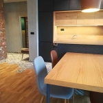 Дава се под наем Тристаен апартамент в Бургас, Изгрев - 85 кв.м за 255 € - Снимка #1