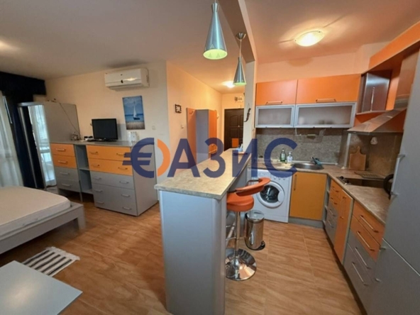 Едностаен апартамент в к.к. Слънчев бряг - 42 кв.м за 1500 €/кв.м - Снимка #1