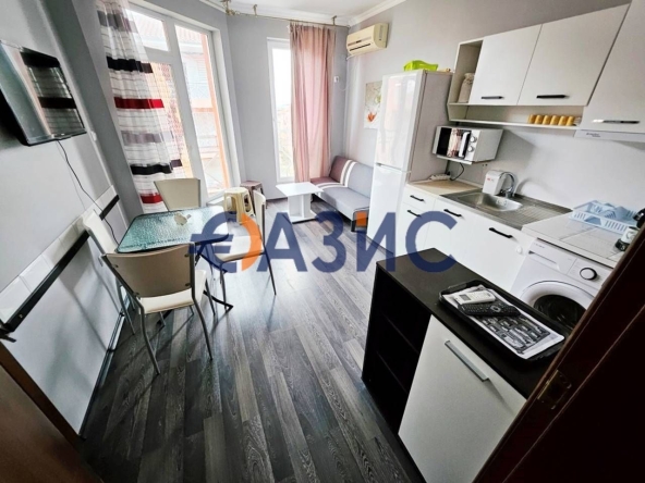 Двустаен апартамент в к.к. Слънчев бряг - 40 кв.м за 1088 €/кв.м - Снимка #1