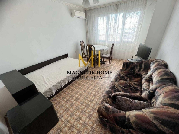 Дава се под наем Двустаен апартамент в Бургас, Славейков - 52 кв.м за 300.9 € - Снимка #1