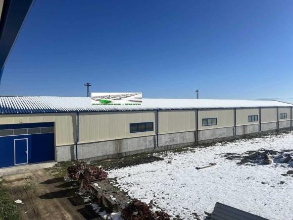 Дава се под наем Склад в с. Труд, Област Пловдив - 1100 кв.м за 4400 € - Снимка #1