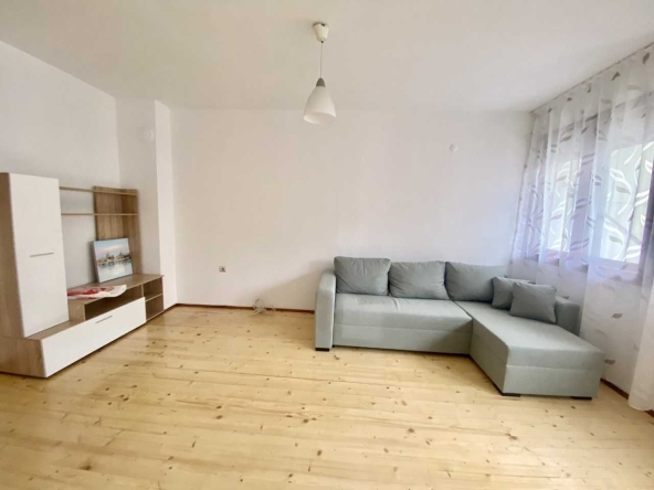 Двустаен апартамент в Пловдив, Център - 58 кв.м за 1466 €/кв.м - Снимка #1