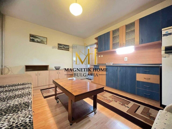 Дава се под наем Двустаен апартамент в Бургас, Славейков - 70 кв.м за 357 € - Снимка #1