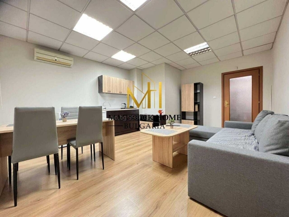 Дава се под наем Двустаен апартамент в Бургас, Център - 65 кв.м за 408 € - Снимка #1