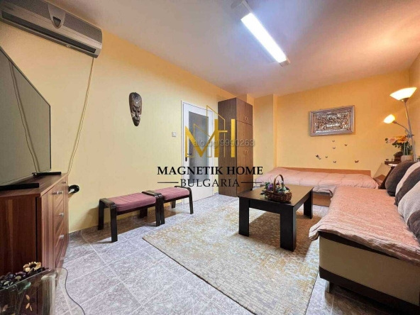 Дава се под наем Двустаен апартамент в Бургас, Възраждане - 65 кв.м за 408 € - Снимка #1