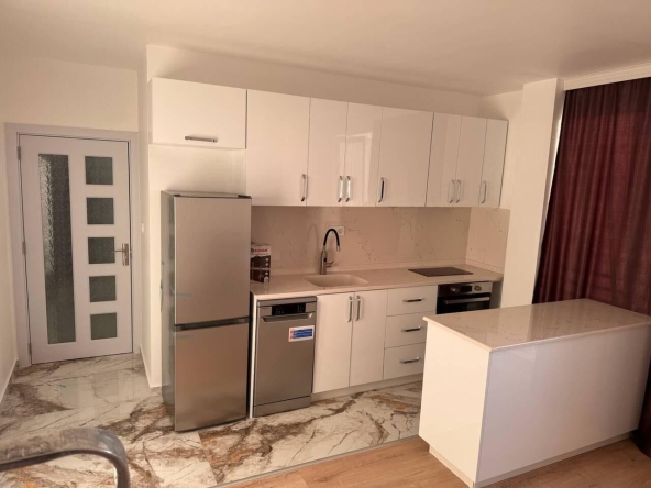 Дава се под наем Двустаен апартамент в Пловдив, Южен - 55 кв.м за 408 € - Снимка #1
