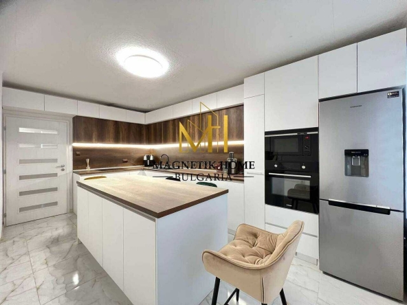 Дава се под наем Четиристаен апартамент в Бургас, Славейков - 85 кв.м за 510 € - Снимка #1