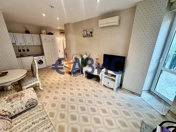 Двустаен апартамент в к.к. Елените - 65 кв.м за 1137 €/кв.м - Снимка #1