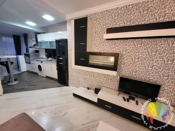 Дава се под наем Тристаен апартамент в Бургас, Възраждане - 95 кв.м за 510 € - Снимка #1